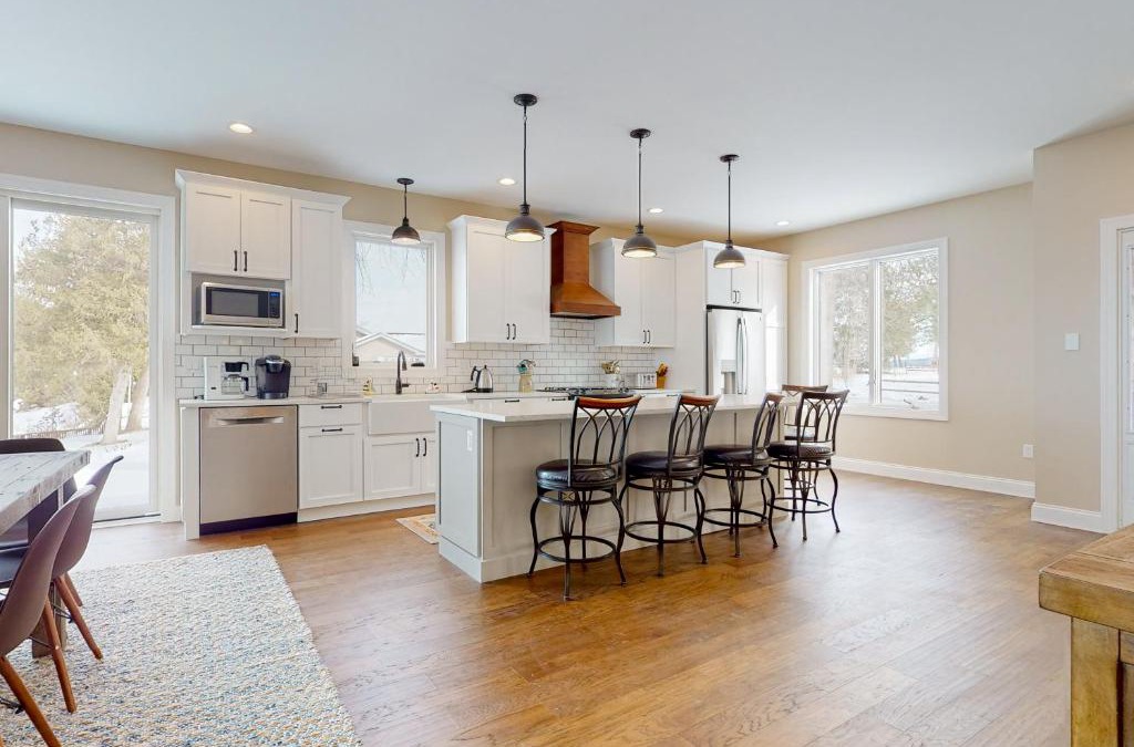 Malletts Bay House | Life on the Lake