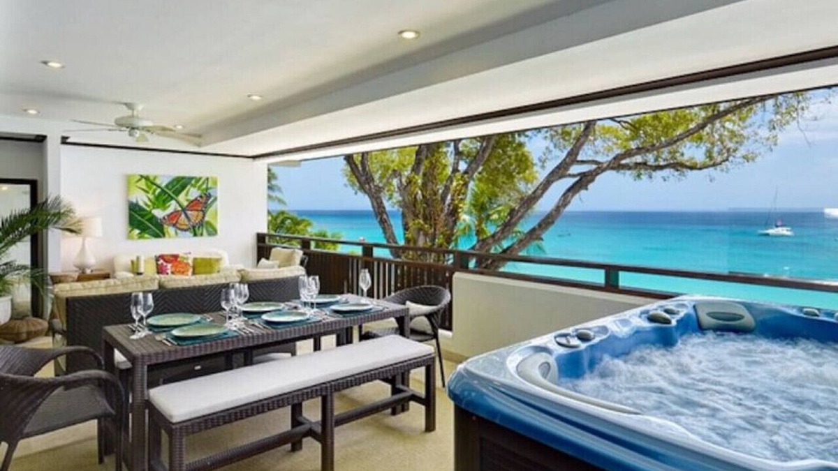 Old Trees Bay House | Life's a Beach by The Villa Life