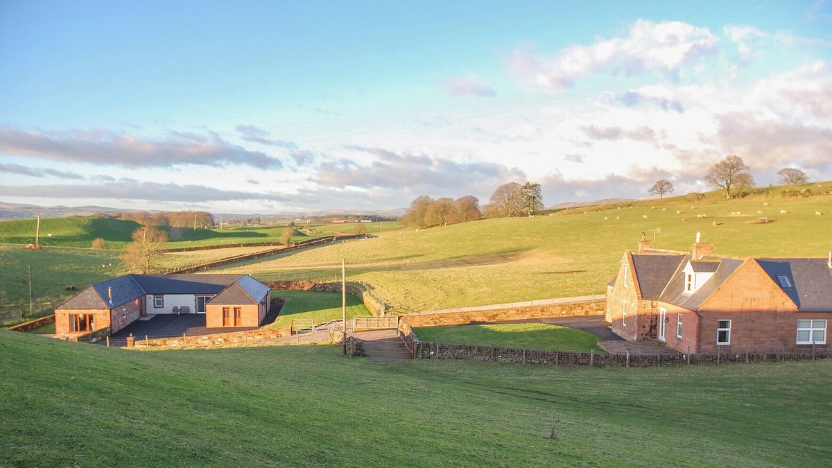 Thornhill Cottage | Liftingstane Farmhouse