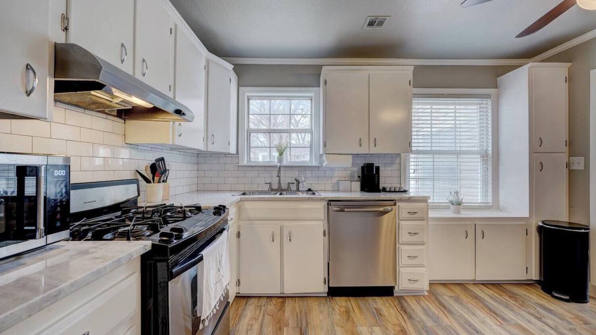 Turner Park House | Light & Airy Midtown Charmer