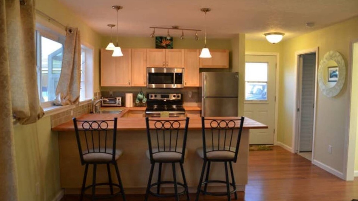 Woodstock House | Light and bright family-friendly cottage