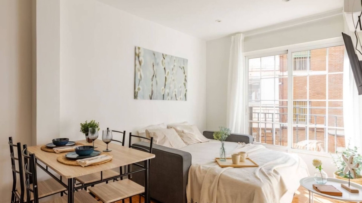 Villa de Vallecas Apartment | Light and color in the Villa
