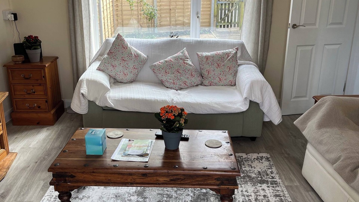 Midhurst House | Light and Spacious Country Accomodation