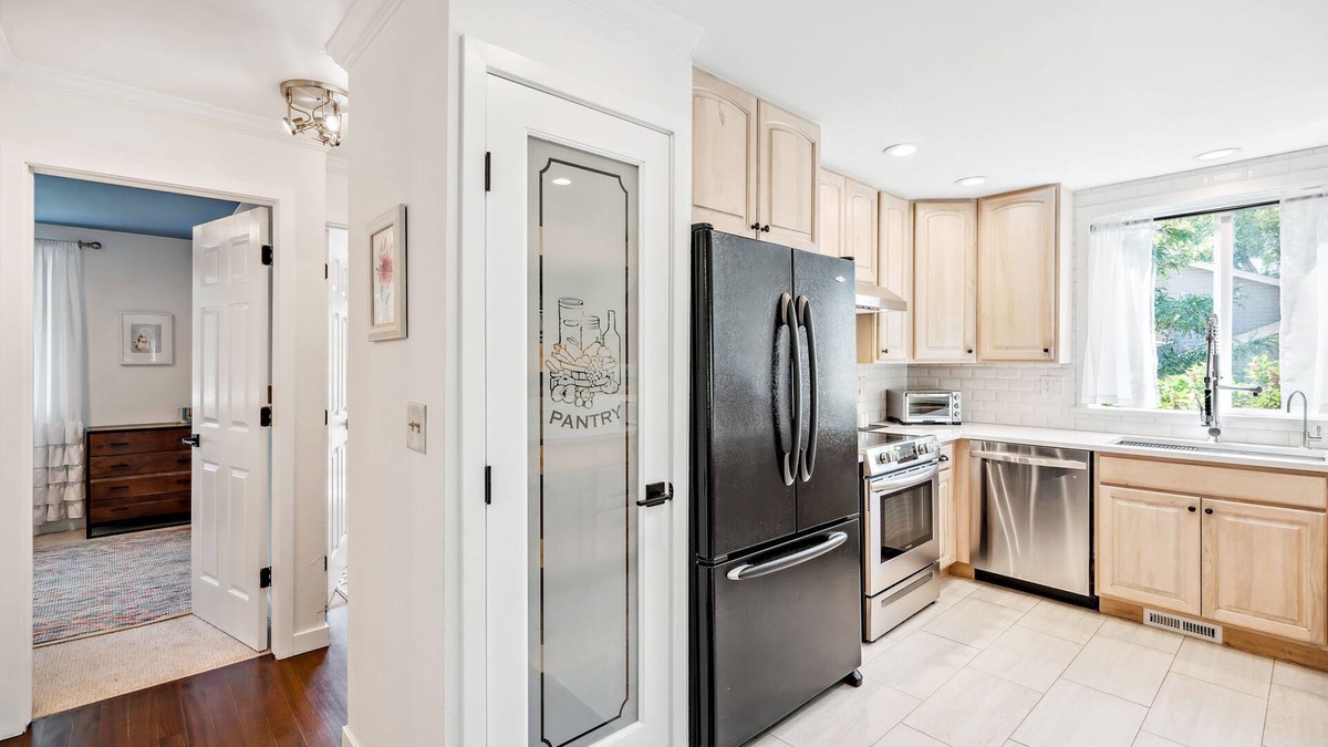 Louisville House | Light, bright and clean 3-bed house in downtown Louisville by parks &nopen space