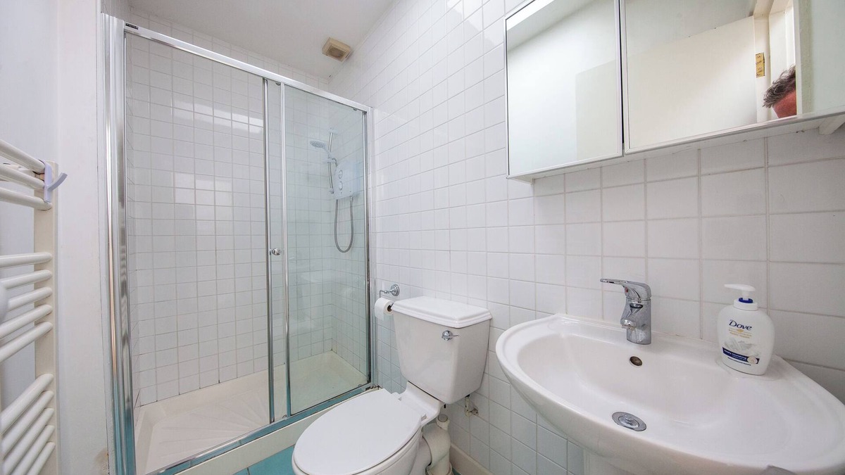 Baldoyle Apartment | Light-Filled 2BD Home with Sea Views, Baldoyle