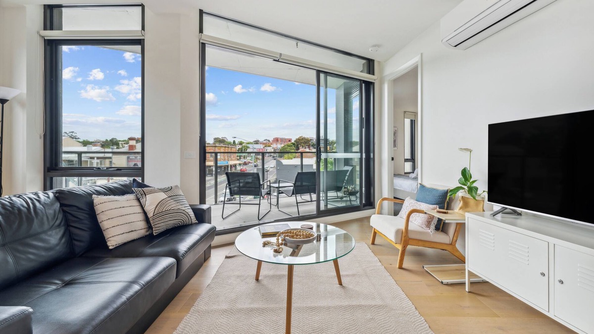 Flemington Apartment | Light-Filled 2BR Apt nw/Balcony + Free Parking - near CBD & Cafes