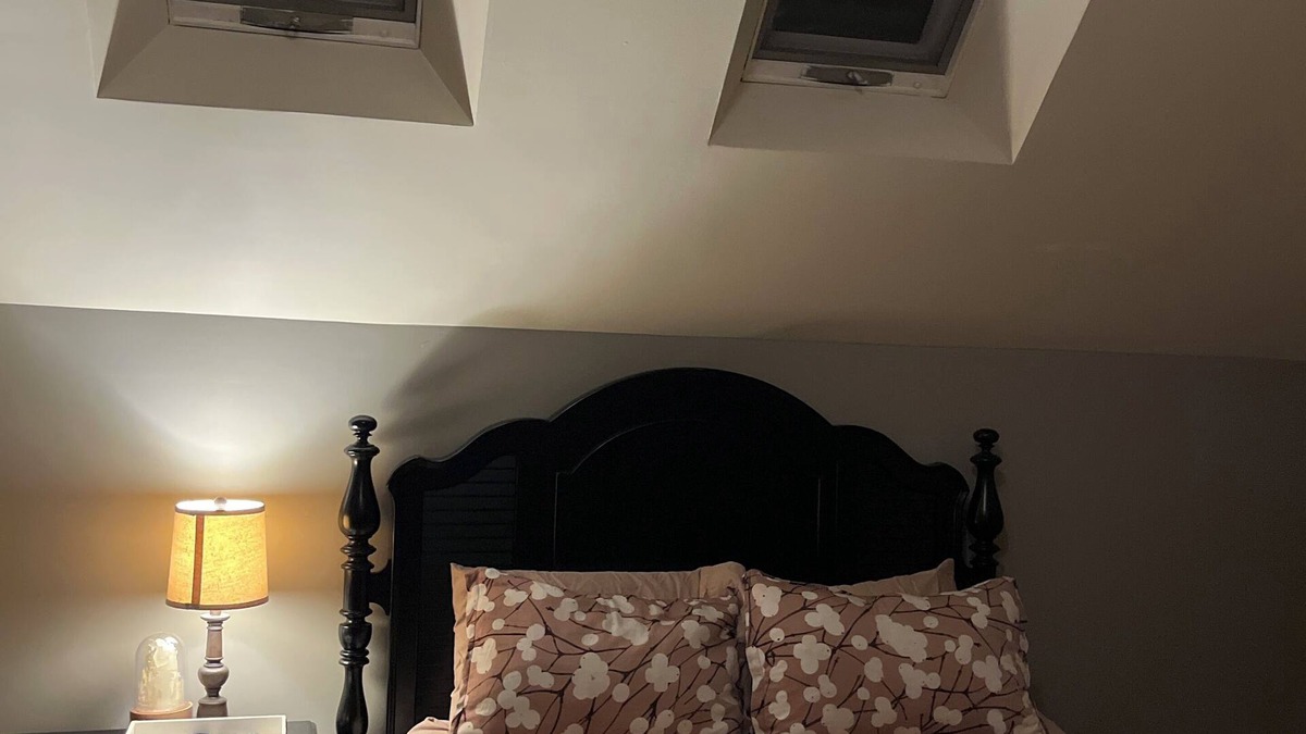 Middle Grove House | Light filled loft space with private en-suite 7 miles from Downtown Saratoga
