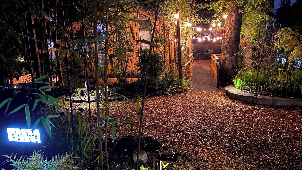 Western House | Light Filled "Summers' Love" Retreat