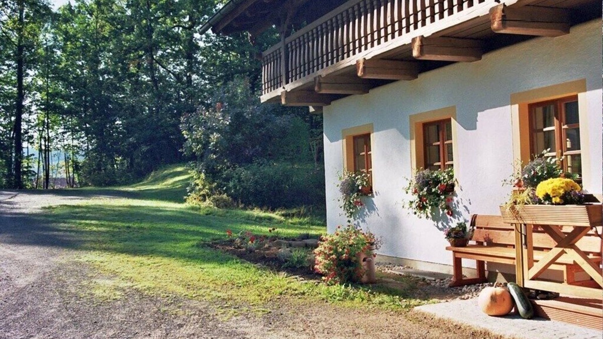 Waldmuenchen Apartment | Light-flooded apartment (51 sqm) for up to 3 people and terrace