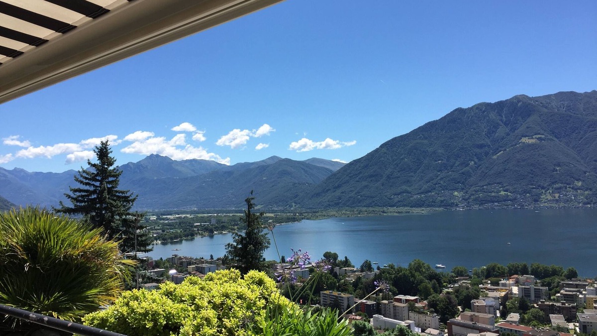 Minusio Apartment | Light-flooded, lovely furnished apartment with a fantastic patio