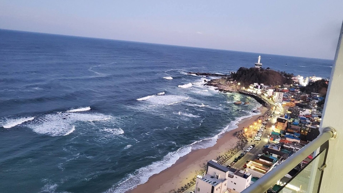 Sokcho Apartment | Light House beach, summitbay beachnBest Ocean View In Sokcho Cityn19/20 Floor