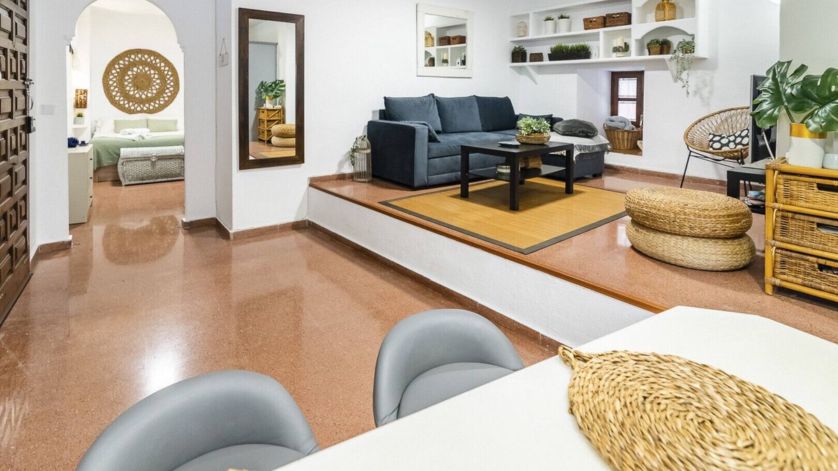 San Pedro Apartment | Lightbooking Cordoba Plaza Corredera