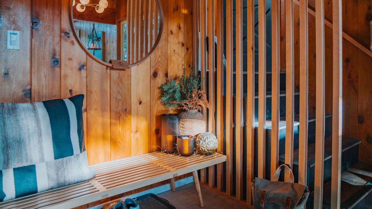Running Springs Bed & Breakfast | Lightfoot Cabin