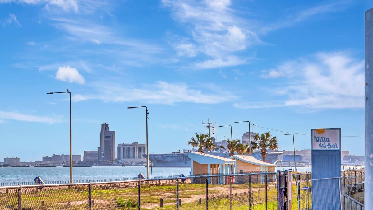 North Beach Condo | Lighthouse at the beach