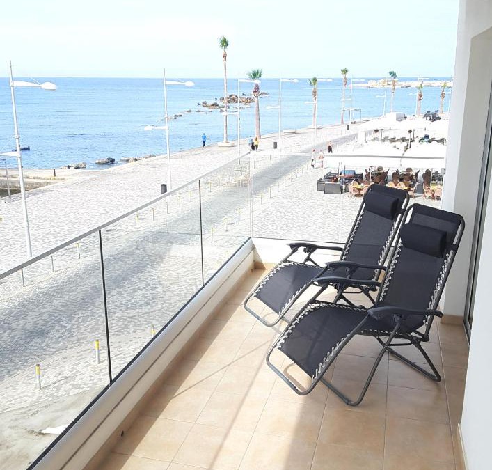 Paphos Apartment | Lighthouse by the Sea Lovely 2Bdr Apartment