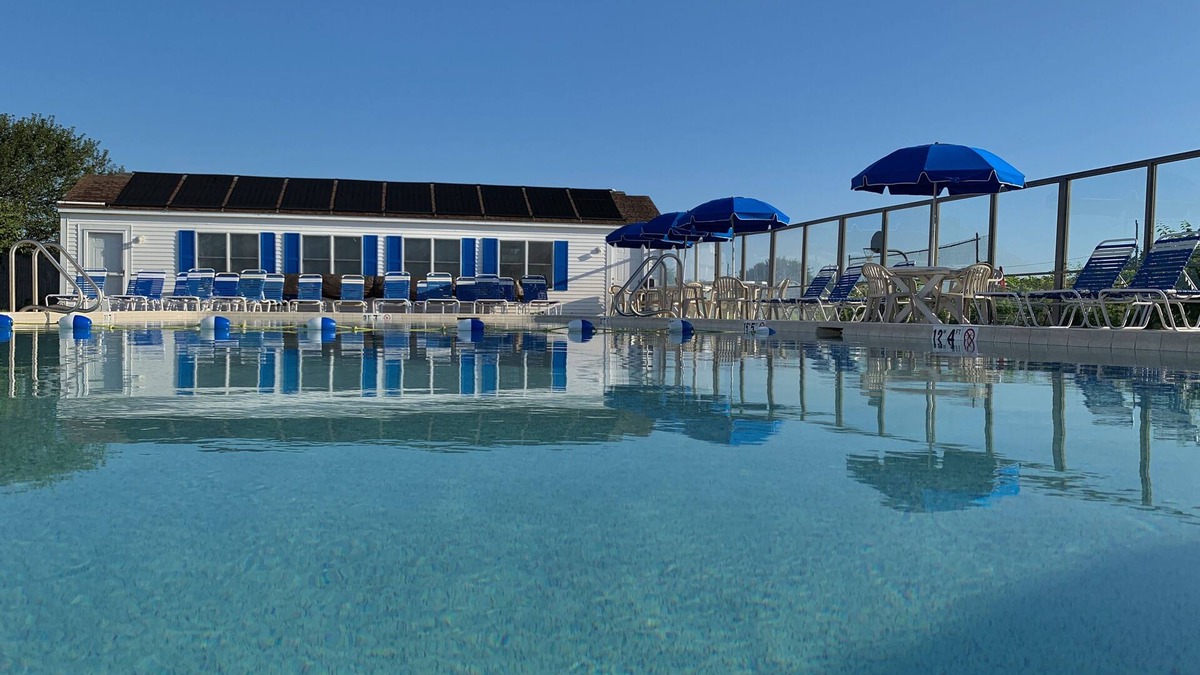 West Dennis Hotel | Lighthouse Inn