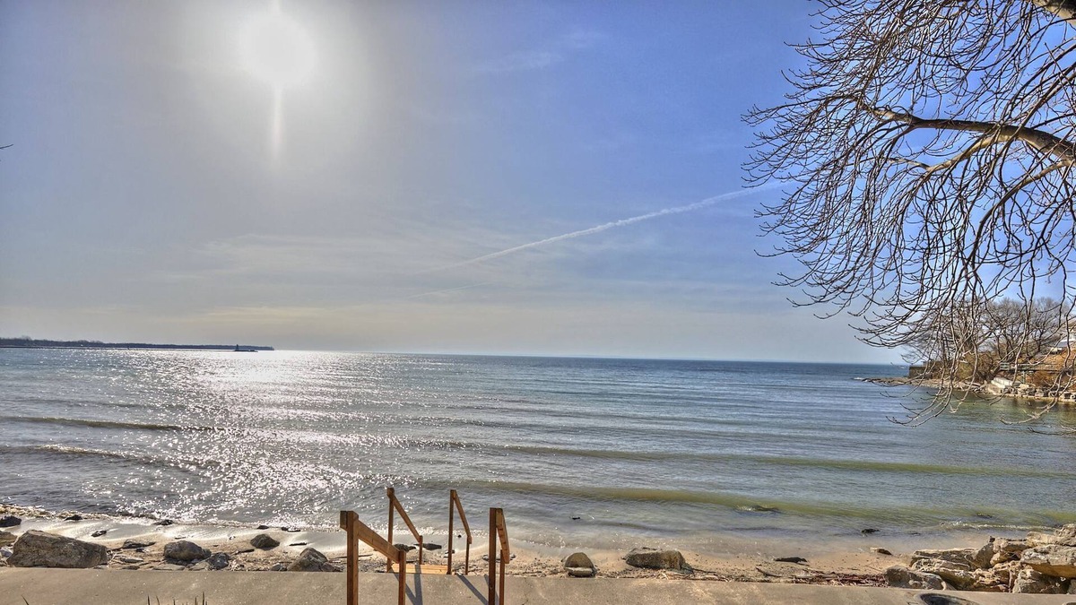 Dunnville Cottage | LIGHTHOUSE LANDING COTTAGE RENTAL IN DUNNVILLE, ONTARIO