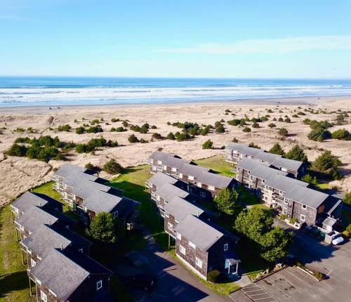 Long Beach Resort | Lighthouse Oceanfront Resort