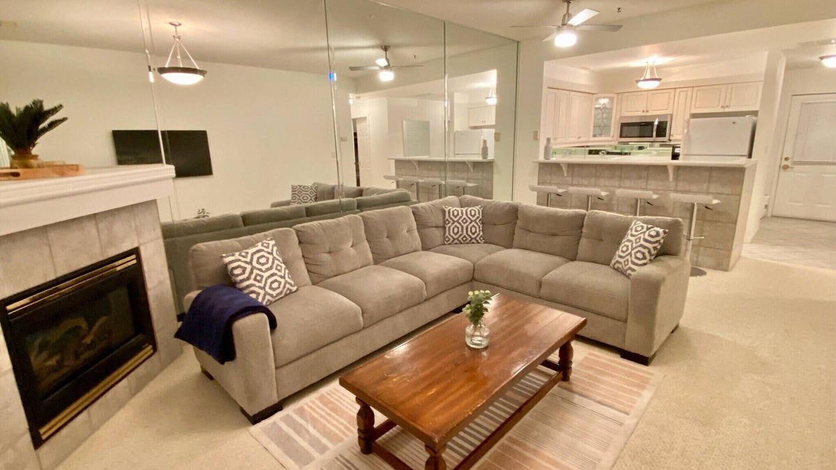 Collingwood Condo | Lighthouse Point Condo - next to Georgian Bay, 5 min from the slopes!
