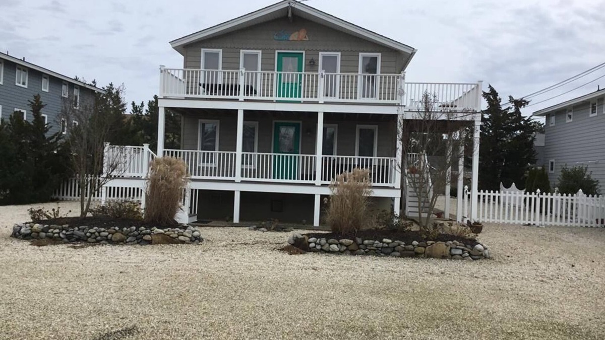 Barnegat Light Apartment | LIGHTHOUSE VIEWS at this 2nd FLOOR UNIT