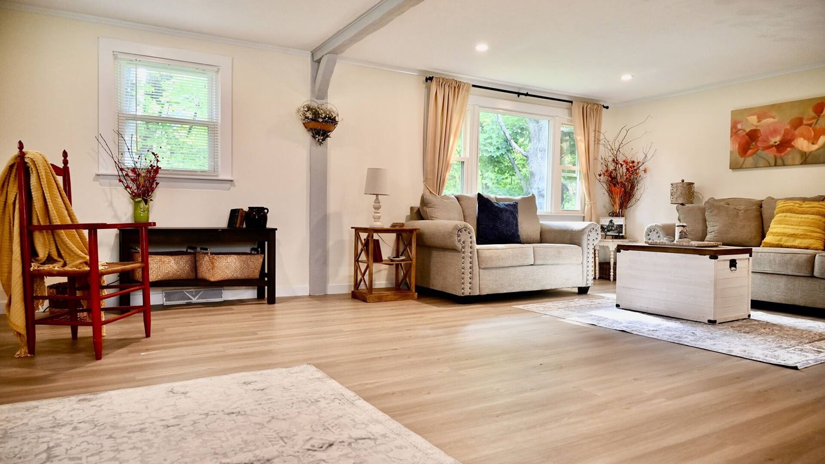 North Hampton Other | LiKenSco Farm Beach House! Minutes to the beaches☀️