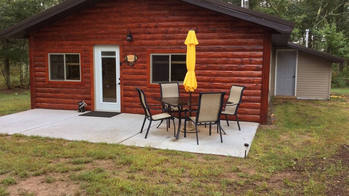 Markville Cabin | LIL' LAZY BEAR LODGE