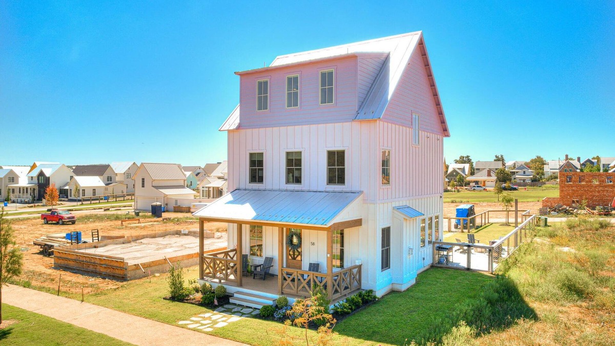 Eufaula House | Lila House Summary: A