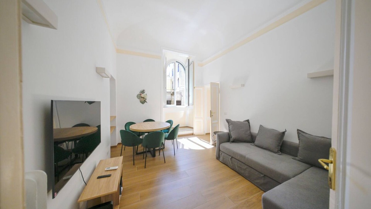 Rione XVIII Castro Pretorio Apartment | Lilla Home