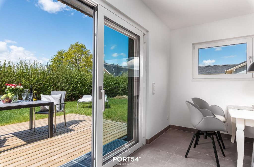 Dollerup House | Lille sort hus