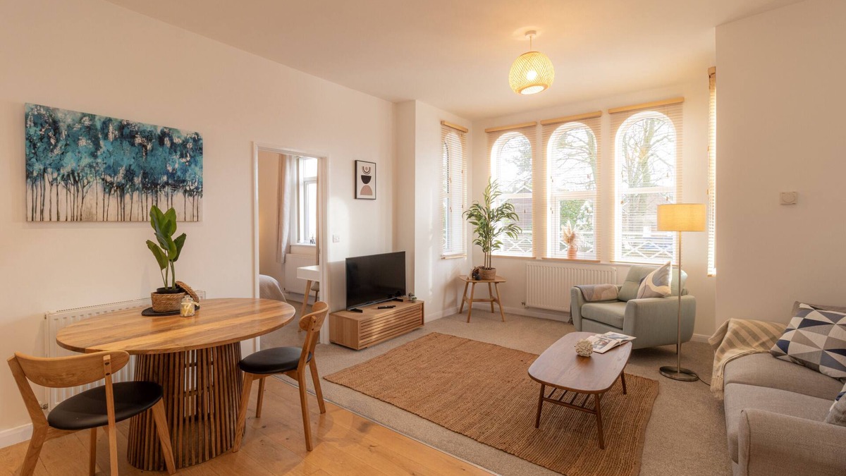 Wellington Apartment | Lilleshall - Beautiful Serviced Apartment