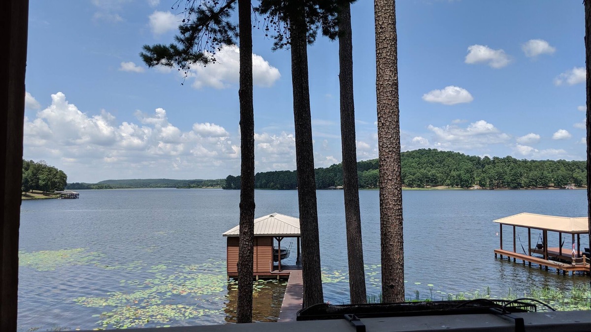 Lone Star House | Lilly's Pad at Lone Star Lake
