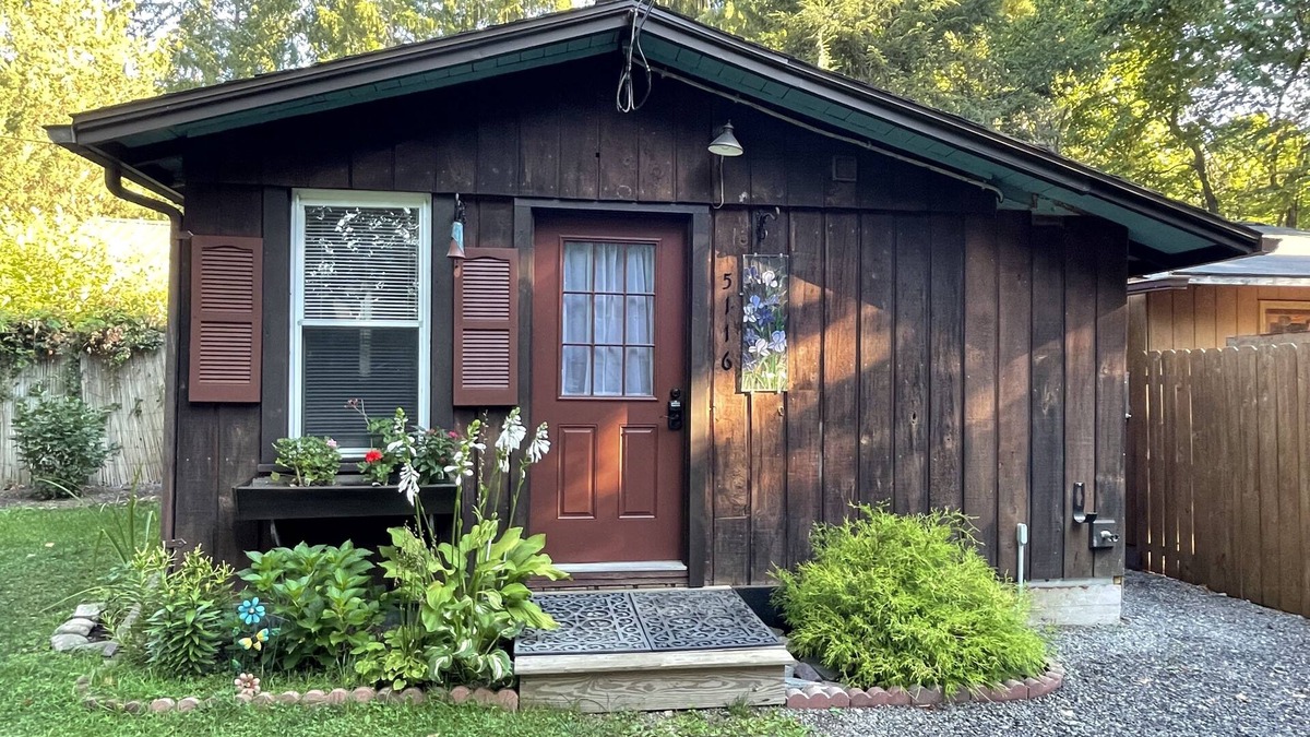 Olivebridge Cottage | Lily Cottage - a cozy accomodation moments from the beautiful Ashokan reservoir