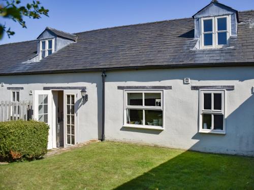 Nassington House | Lily Pad 1 - Uk49648