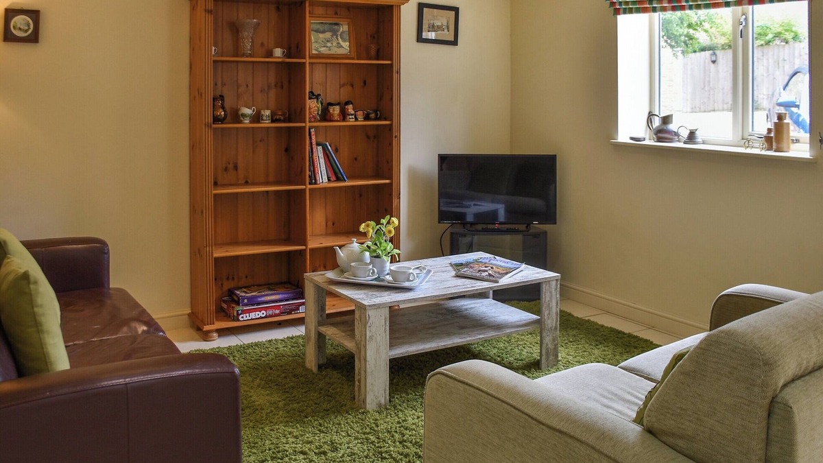 Nassington Cottage | Lily Pad 5 - UK43913