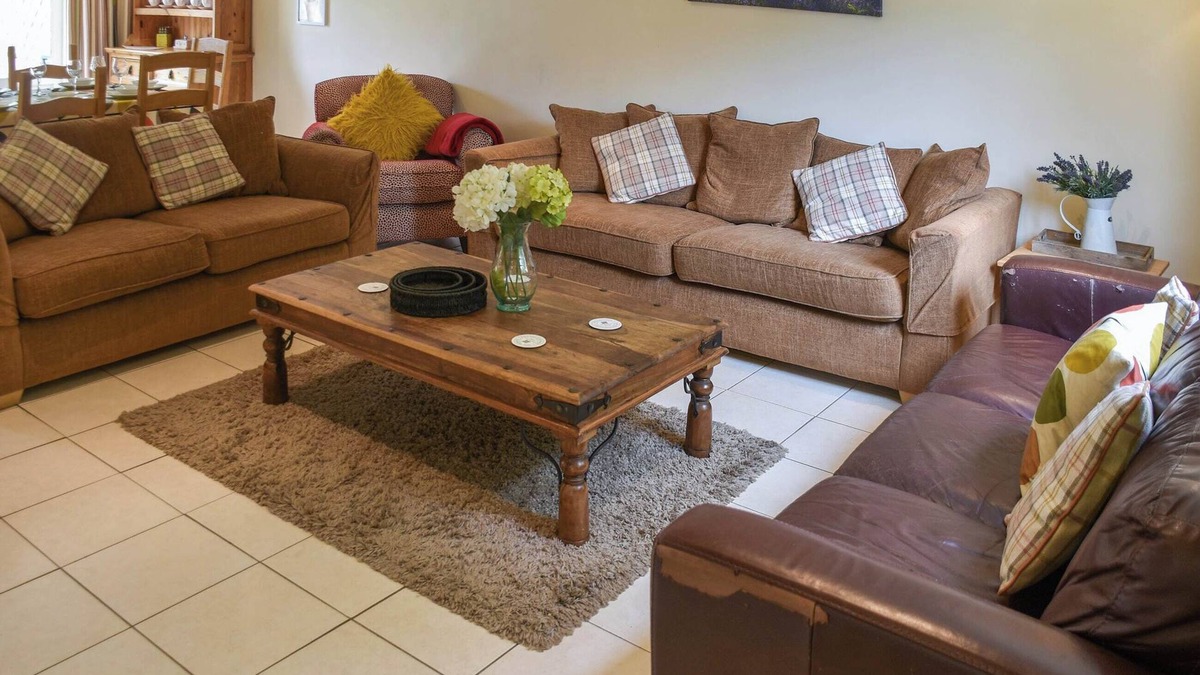 Nassington Cottage | Lily Pad 6 - UK43915