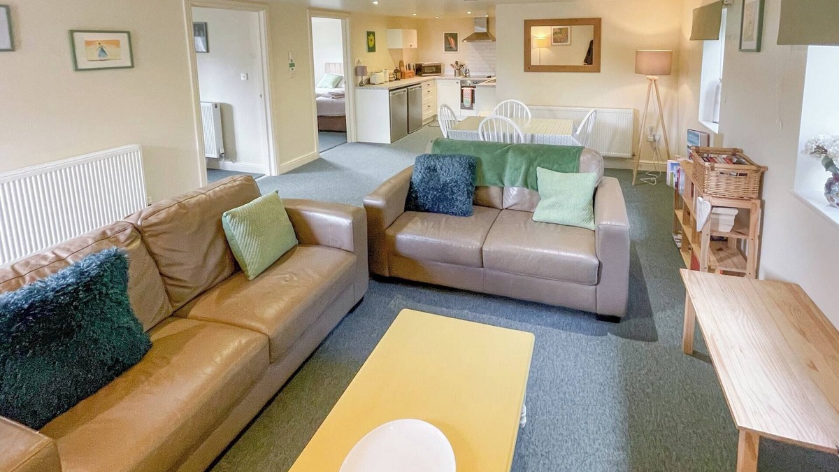 Nassington Cottage | Lily Pad 9 - UK43919