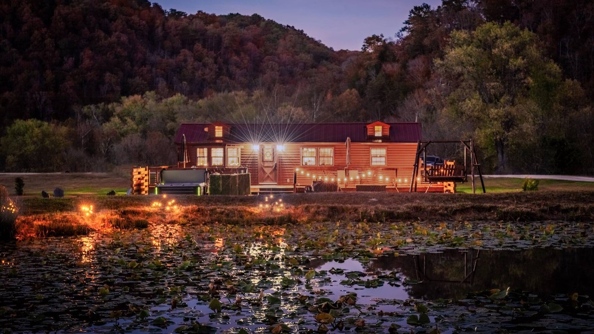 Stanton Cabin | Lily Pad Bungalow - Red River Gorge, Slade KY