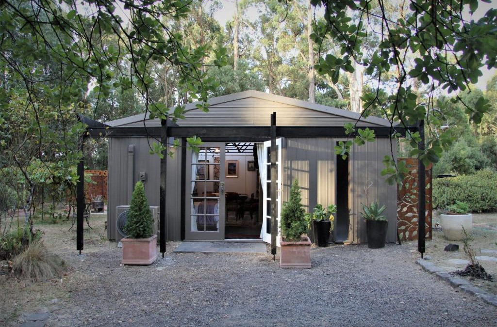 Wheatsheaf Apartment | Lily's Farm Studio