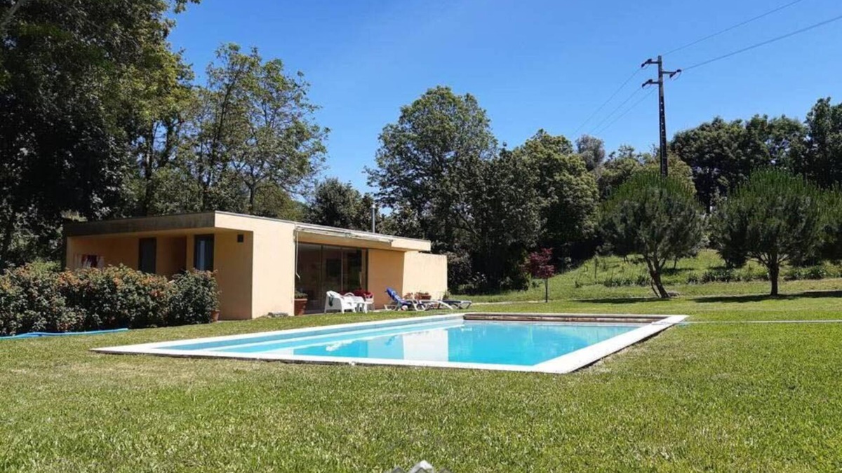 Bico House | LIMA COTTAGES/CASA DO CERCADO