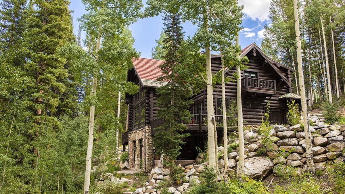 Salt Lake Mountain Resorts Cabin | Limber Pine Lodge by Cottonwood Lodging