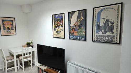 West Twickenham Apartment | Lime Tree Garden