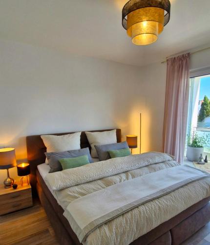 Niedernberg Apartment | Limes2Living-Loggia-Self check-in-Gratis parken