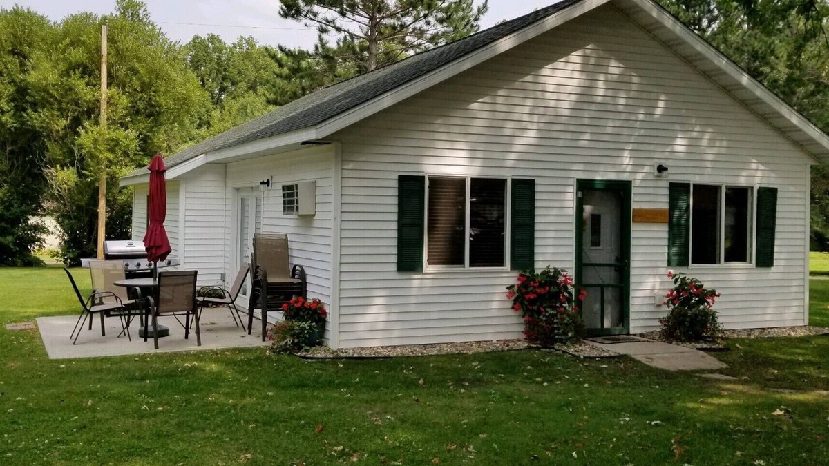 Frazee House | Limited availability for summer 2023, book today!