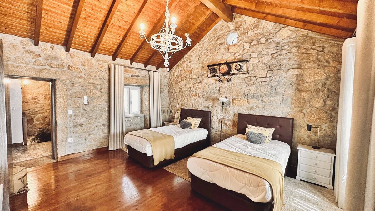 Sever do Vouga House | Linda Casa de Pedra com Piscina.- a 19 Min. de Águeda