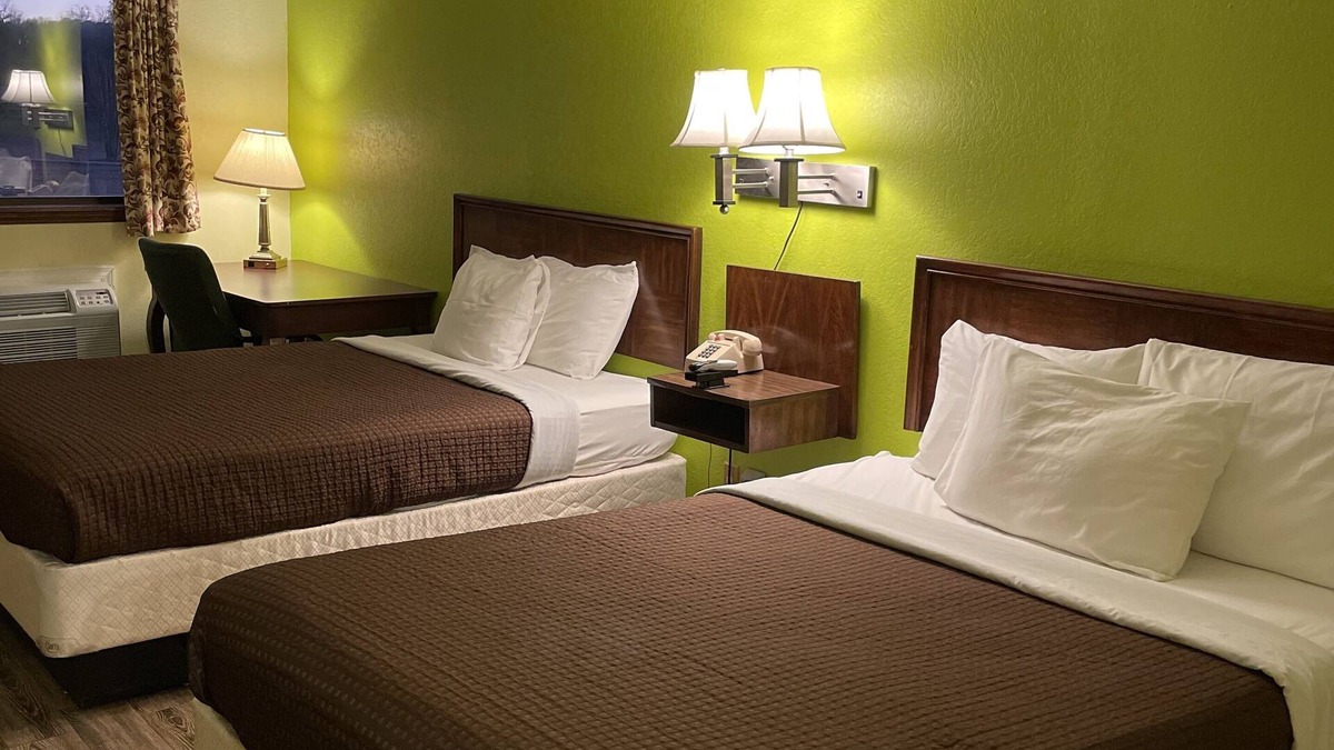 Homer Hotel | Linder Motor Lodge