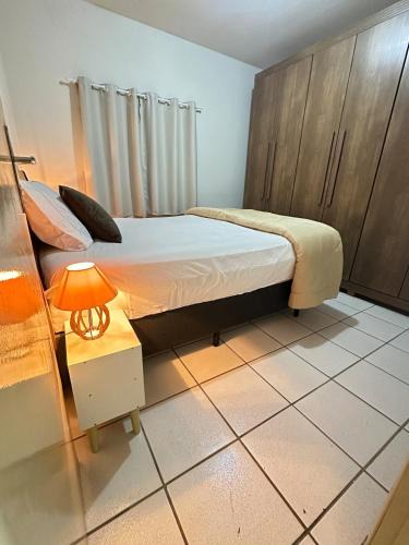 Marilia House | Lindo Sobrado 2 quartos em condomínio no Centro