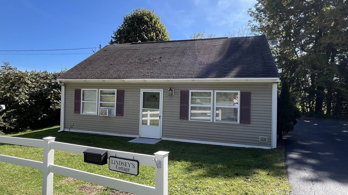 Cooperstown House | Lindsey's Cottage - 1 mile to the park!