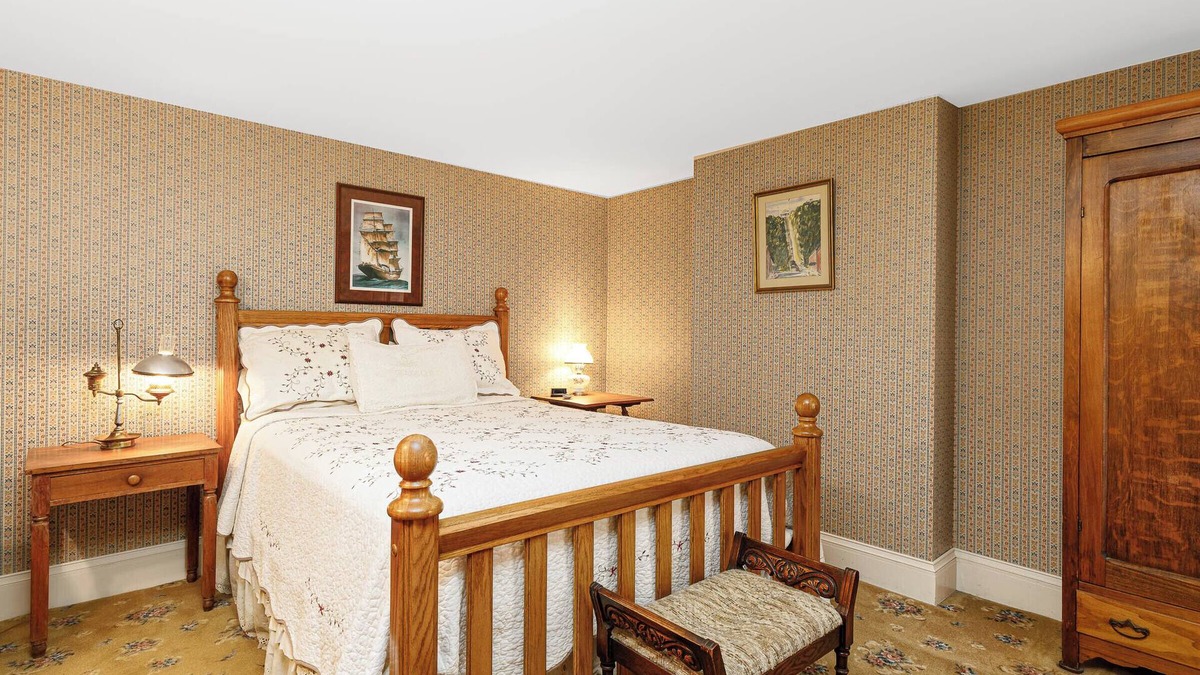 Galena Hotel | Linen&Stone Inn Unit 4, Charming, Historic, 1.5 Blocks to Main St.