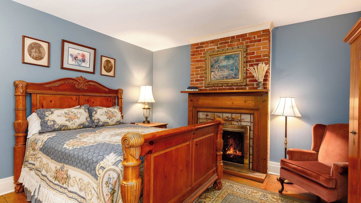 Galena Hotel | Linen&Stone Inn Unit 6, Charming, Historic, 1.5 Blocks to Main St.
