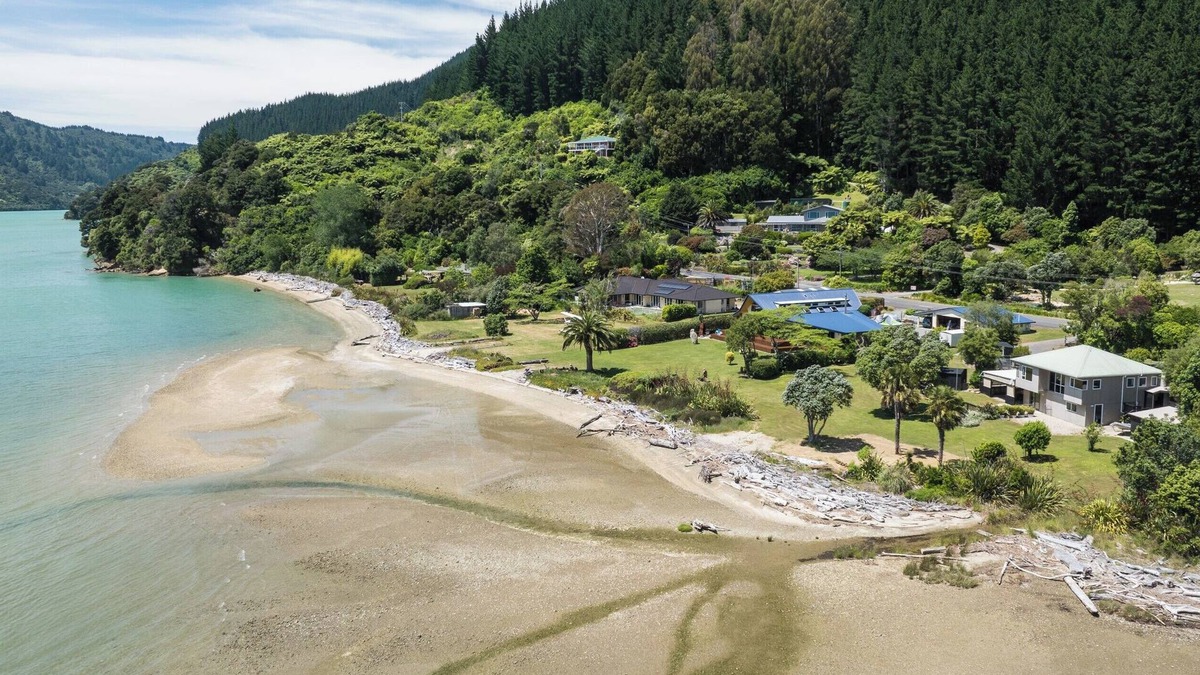 Mahau Sound House | Linkwater Wonder - Marlborough Holiday Home